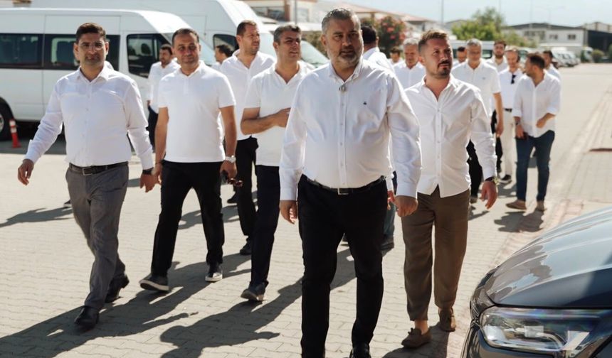 Galericiler ve halciler Beyaz Liste’ye kucak açtı! Özen Akgün adım adım zafere yürüyor