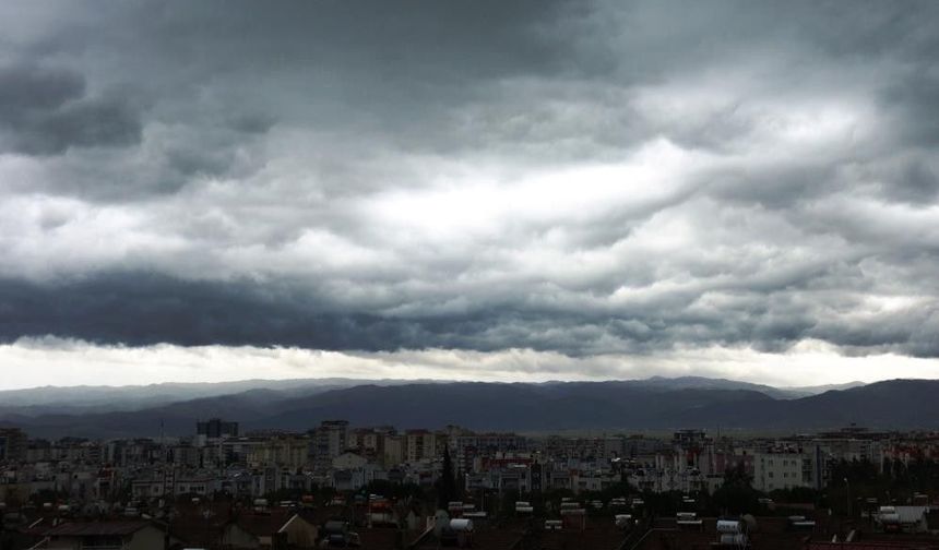 Meteorolojiden kuvvetli sağanak yağış uyarısı