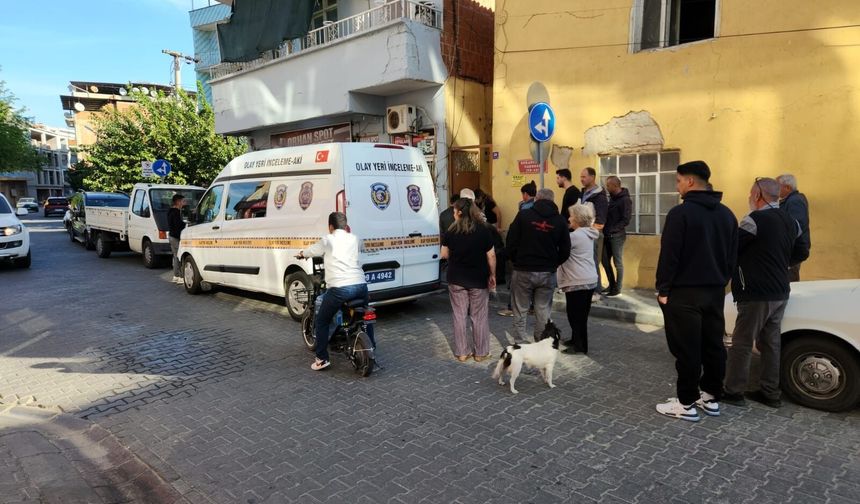Genç kadın banyoda ölü bulundu