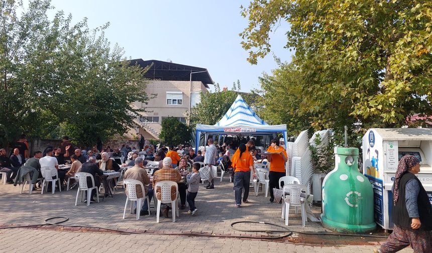 Sevgül Batur’dan merhum kardeşi için 5 bin kişilik keşkek hayrı
