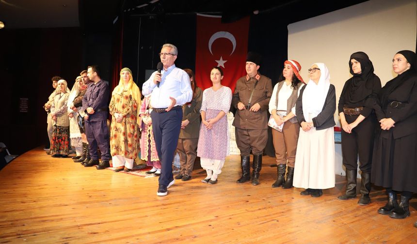 Nazilli’de “Abide-İ Aşk” tiyatro oyunu sahnelendi