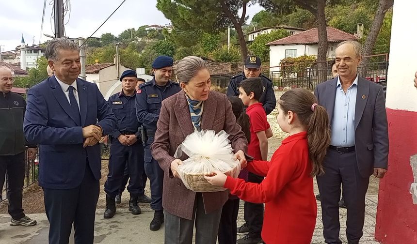 Kaymakam Kan’dan Yaylapınar’daki okula ziyaret