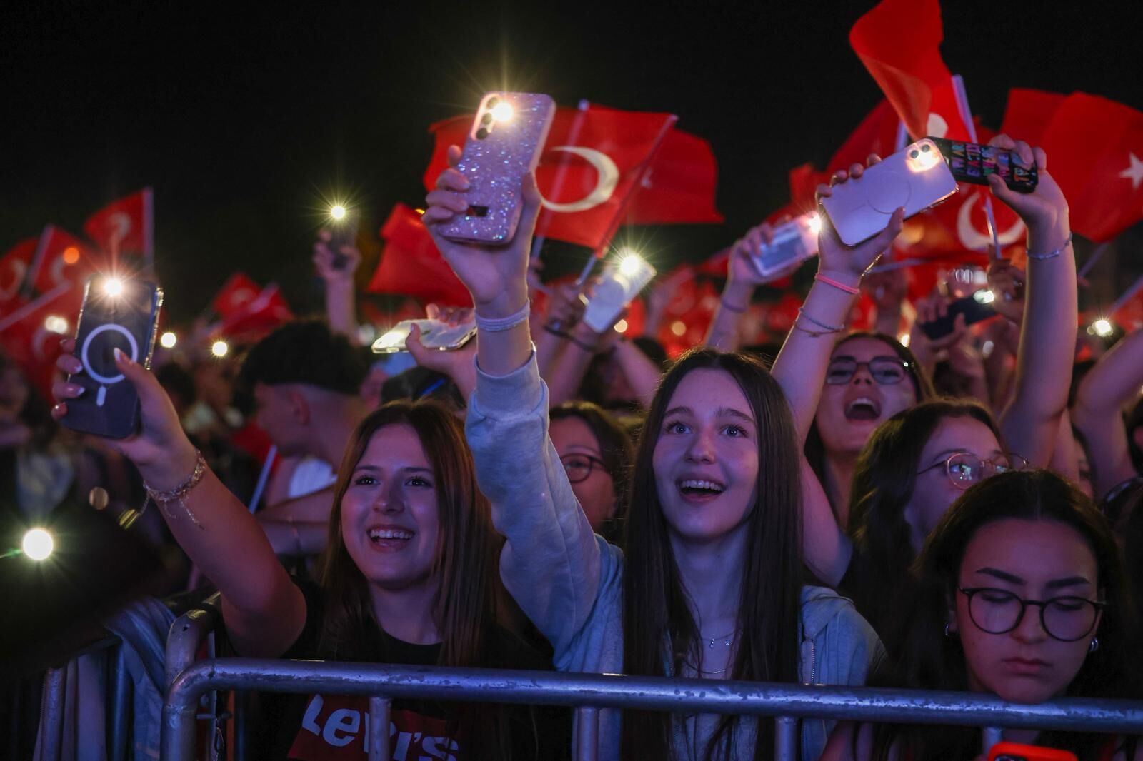 Aydın Büyükşehir Belediyesi 19 Mayıs Atatürk’ü Anma, Gençlik Ve Spor Bayramı’nı 40 Bin Aydınlıyla Kutladı (4)