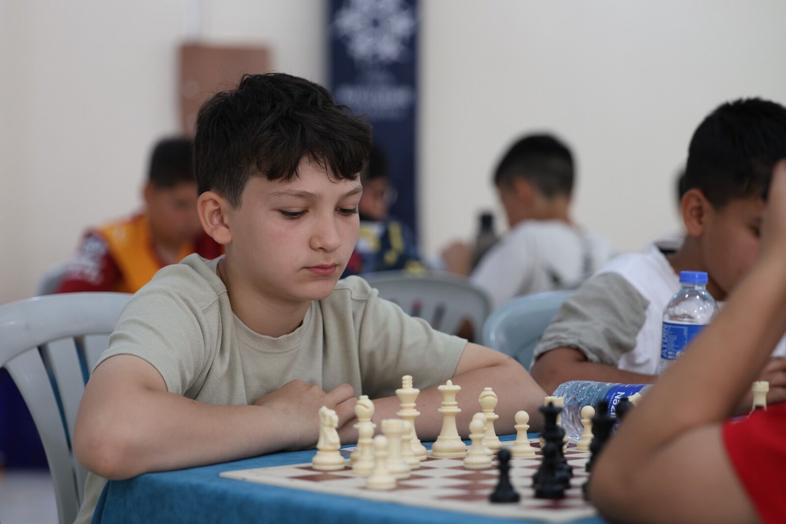 Başkan Çerçioğlu’nun Destekleri Ile Satranç Öğrenen Öğrenciler Hamlelerini Yarıştırdı (3)
