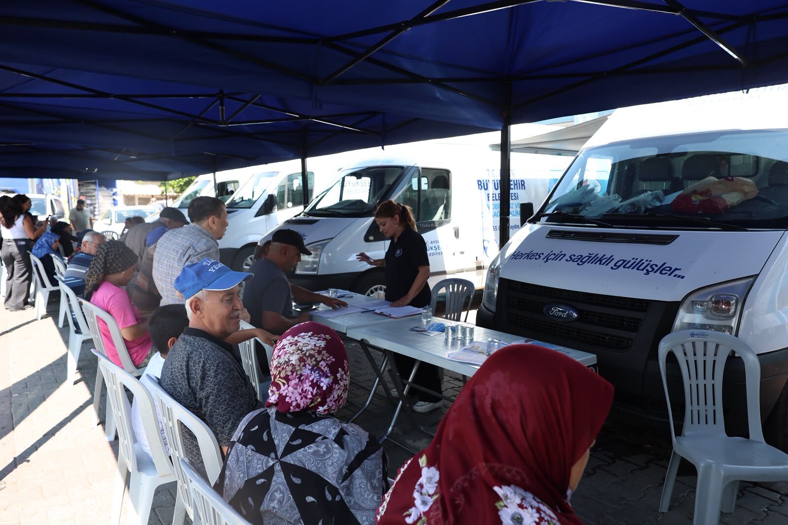 Başkan Çerçioğlu Ağız Ve Diş Sağlığı Hizmetlerini Umurlu Mahallesi’nde Vatandaşlarla Buluşturdu (8)