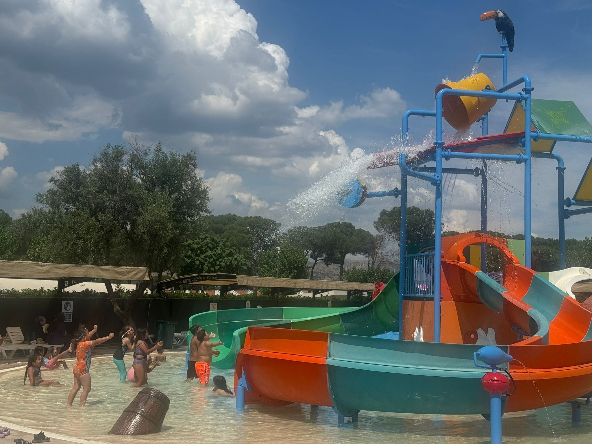 İyi Ki Çerçioğlu Var.. Çocuklara Yaz Tatili Hediyesi Aquapark Kapılarını Açtı (2)