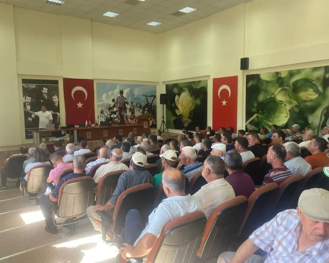 Aydınlı çiftçilere 'bitki koruma' eğitimi