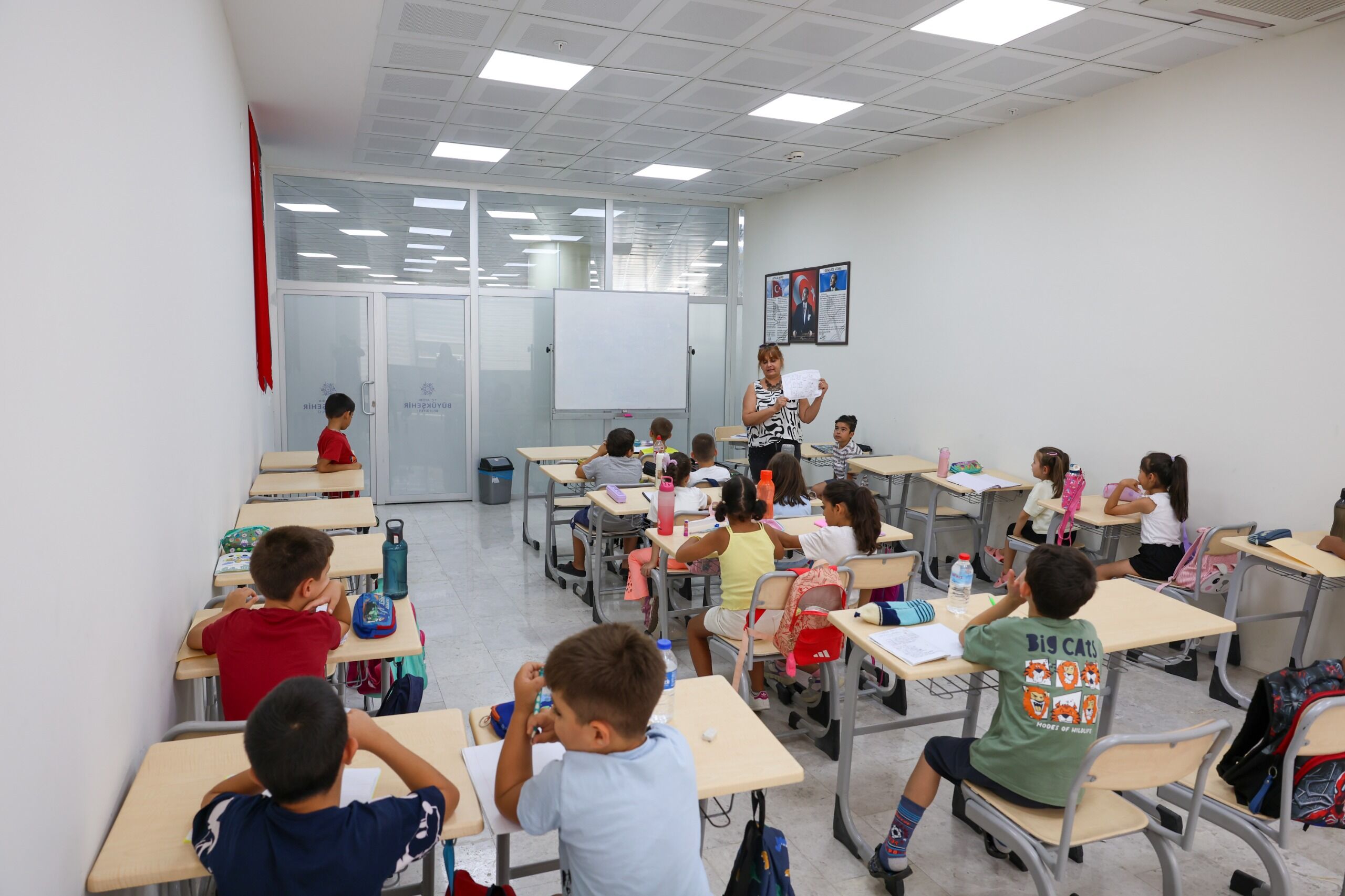 Başkan Çerçioğlu’ndan Eğitime Tam Destek Aydınlı Çocuklar Yaz Tatilini İngilizce Öğrenerek Geçiriyor (2)