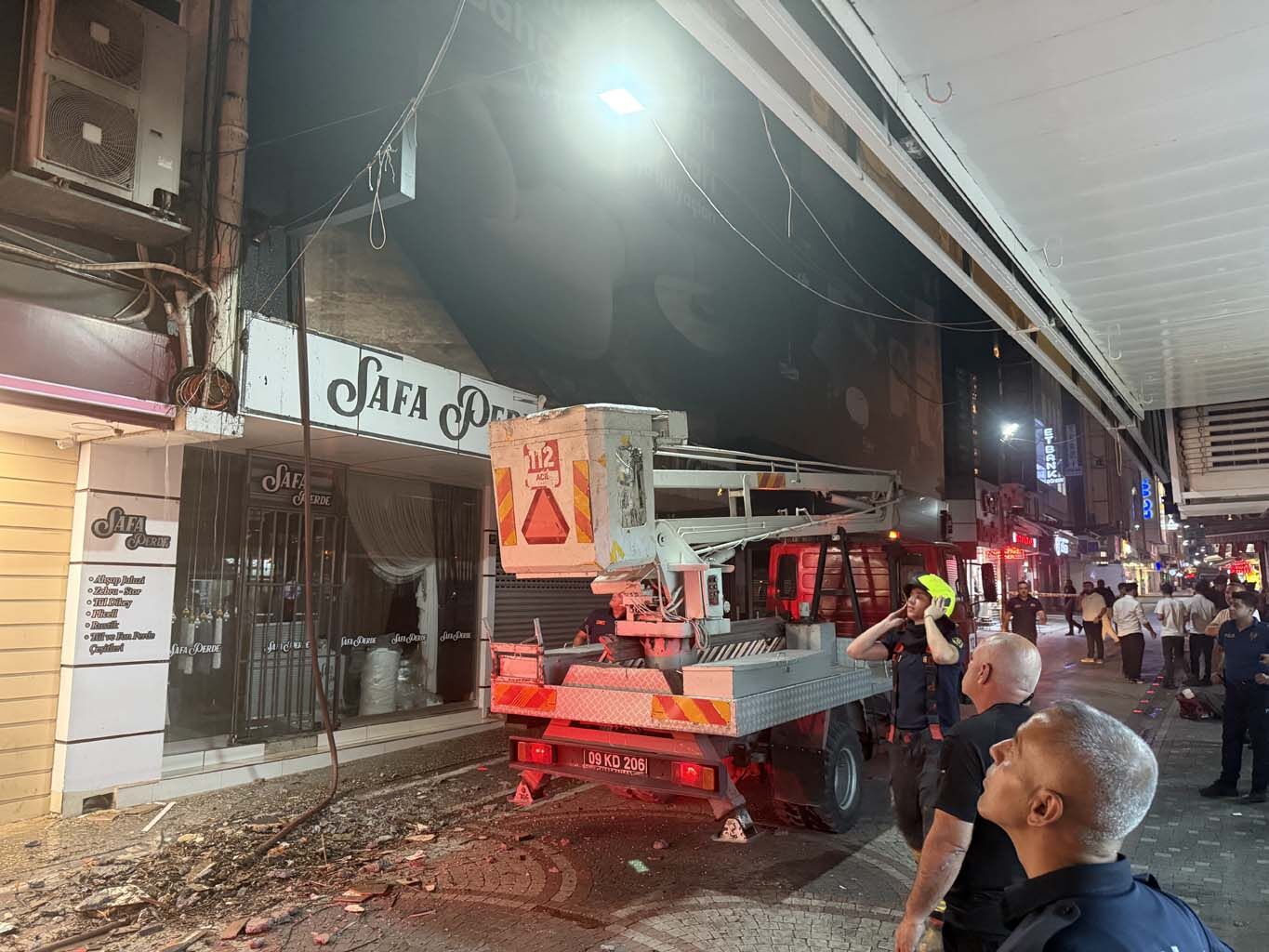 Efeler’de Panik Anları (2)