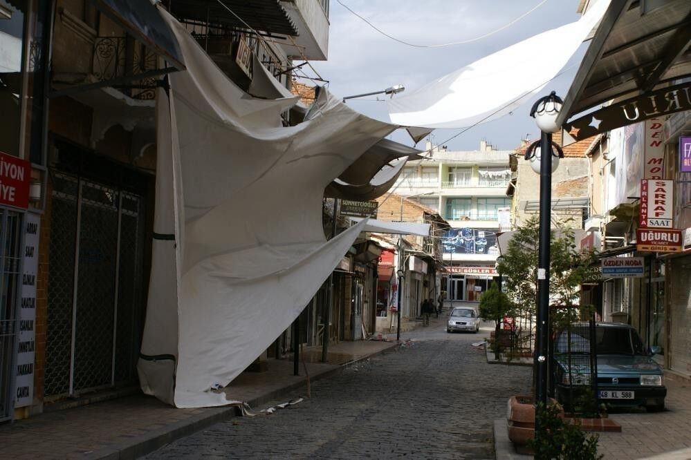 Aydın'da kuvvetli rüzgar ve fırtına bekleniyor