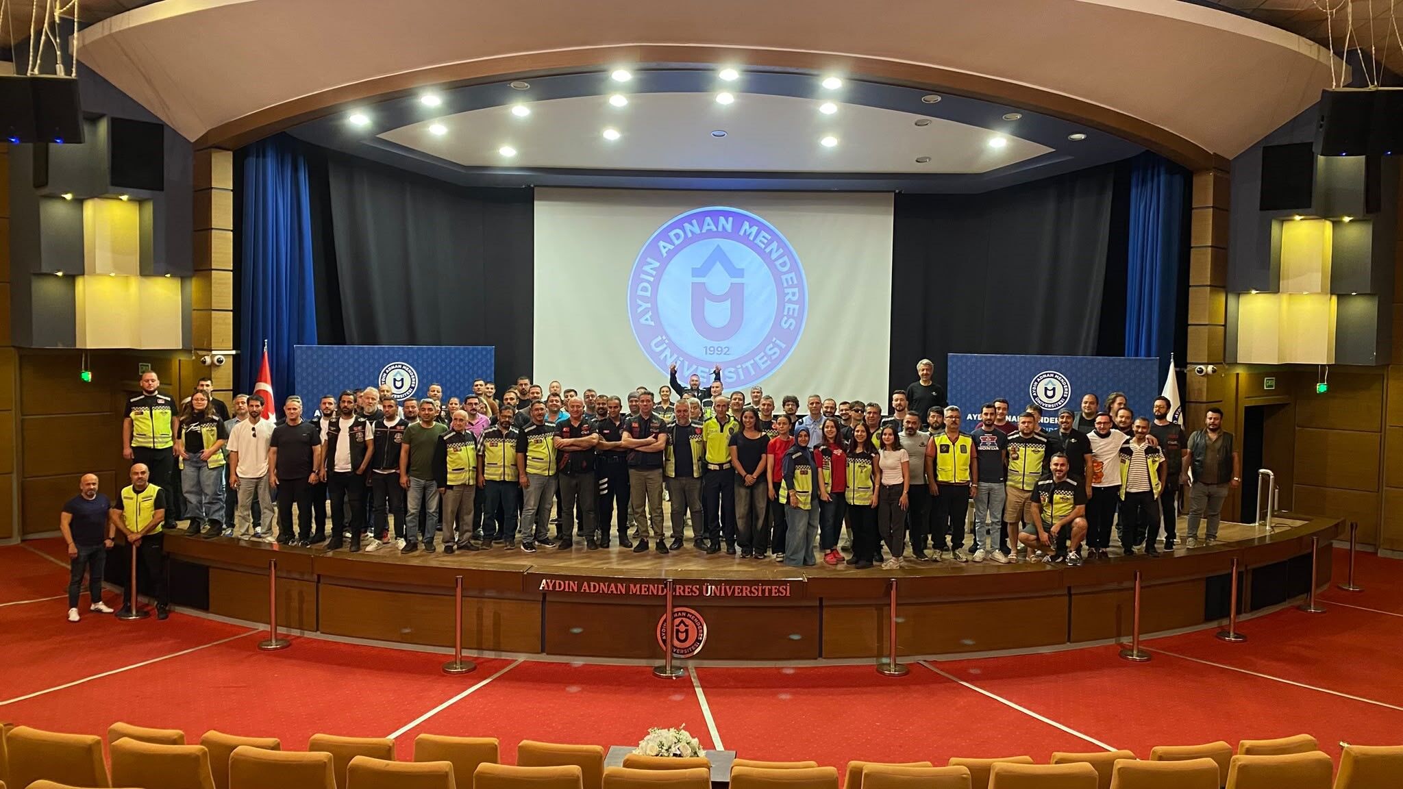 Aydın'da 200 Motosiklet Sürücüsüne Güvenli Sürüş Eğitimi (1)