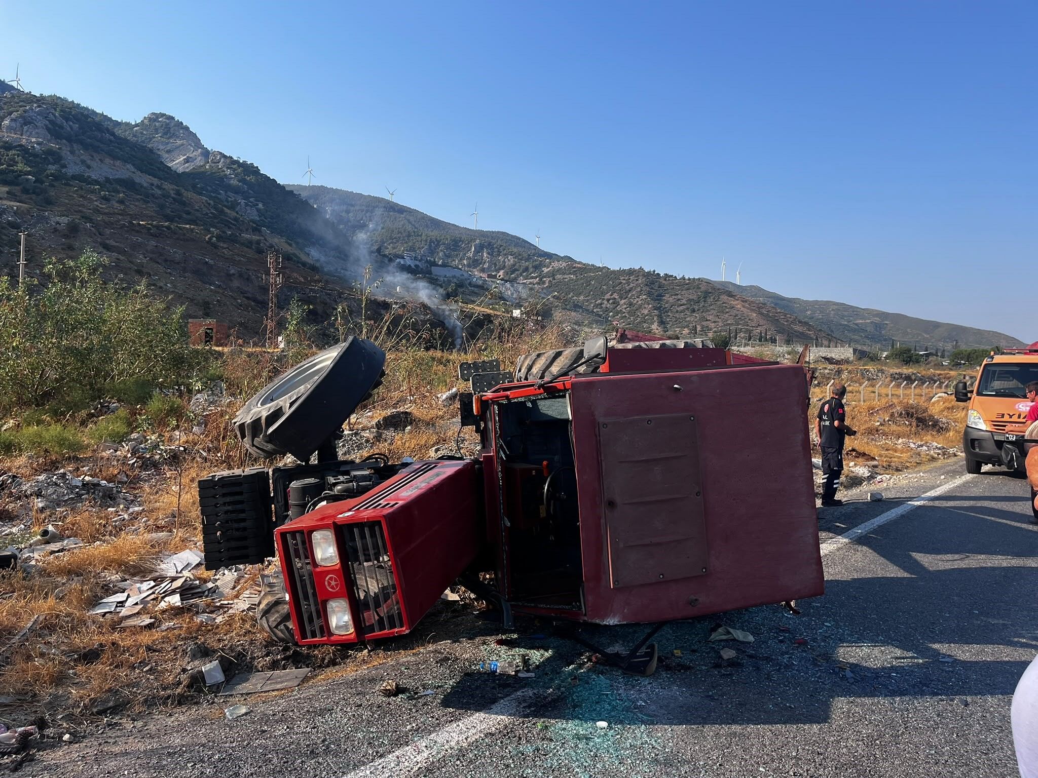 Aydın’da Traktör Devrildi (2)