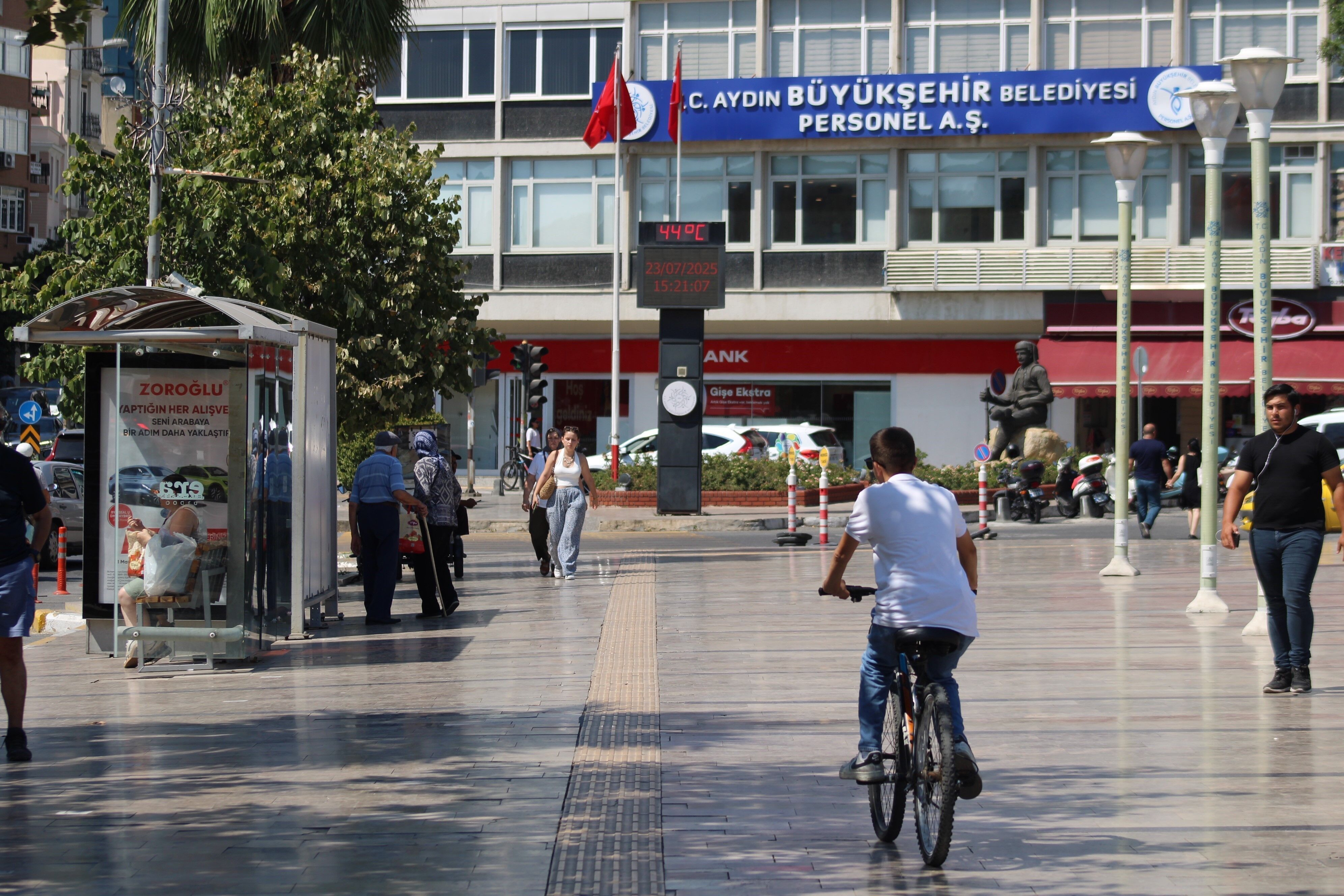 Aydın’da ikamet izinli yabancı sayısı 2 yılda yüzde 4 arttı