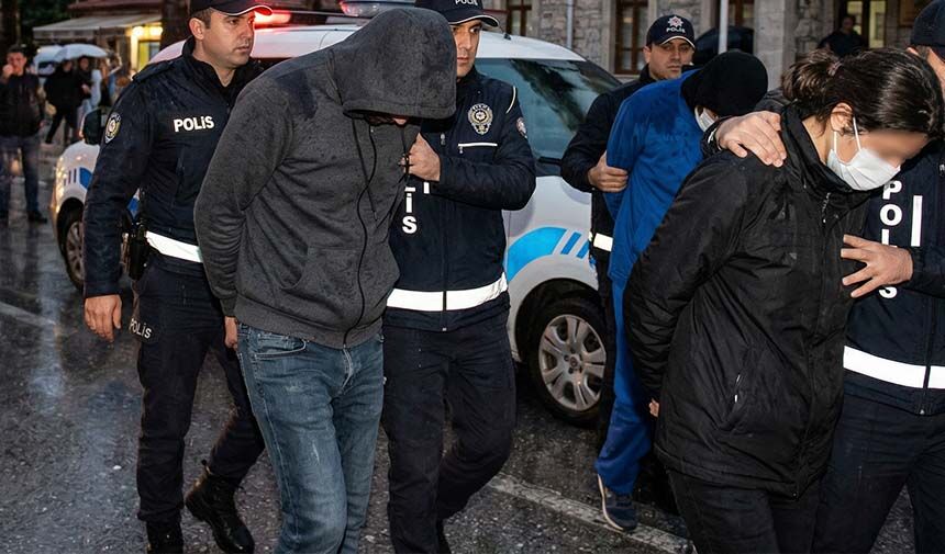 Aydın'da Bir Ayda 971 Aranan Şahıs Yakalandı (1)