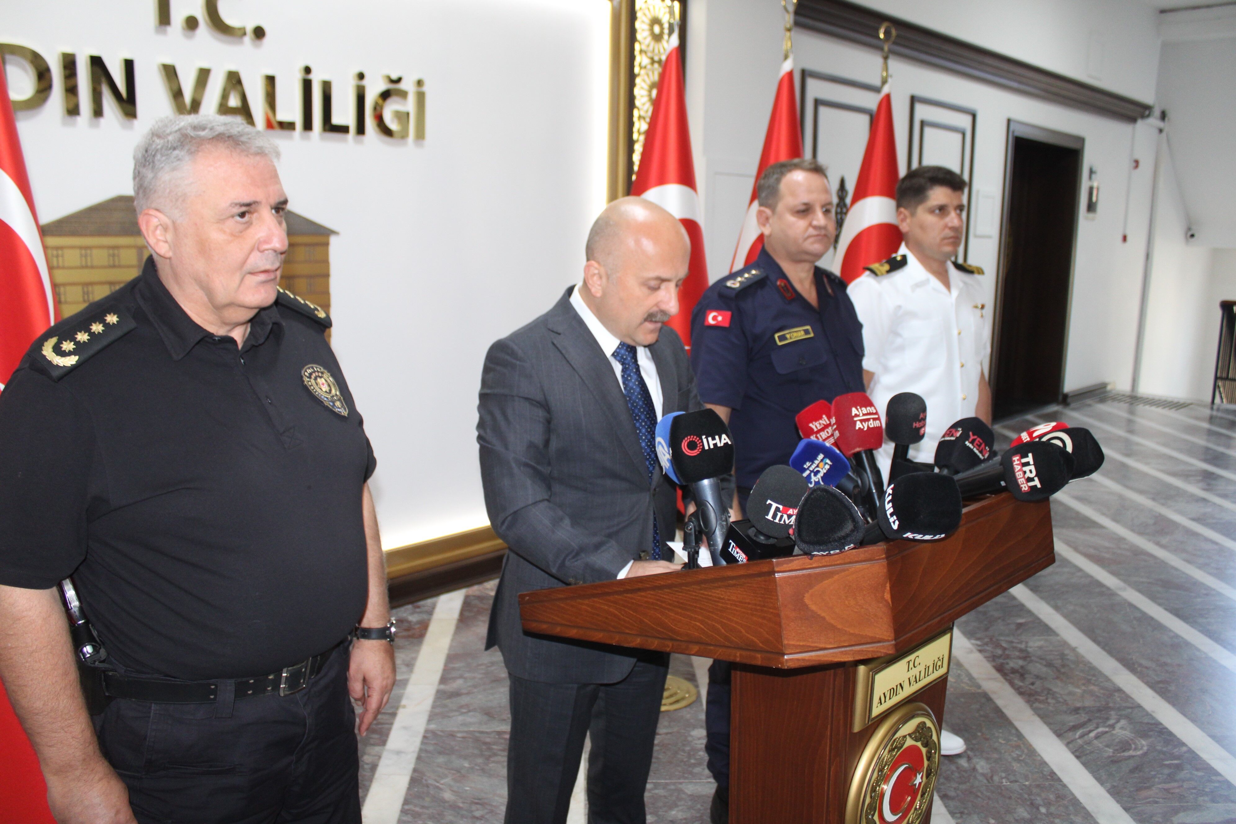 Aydın'da Bir Ayda 971 Aranan Şahıs Yakalandı (2)