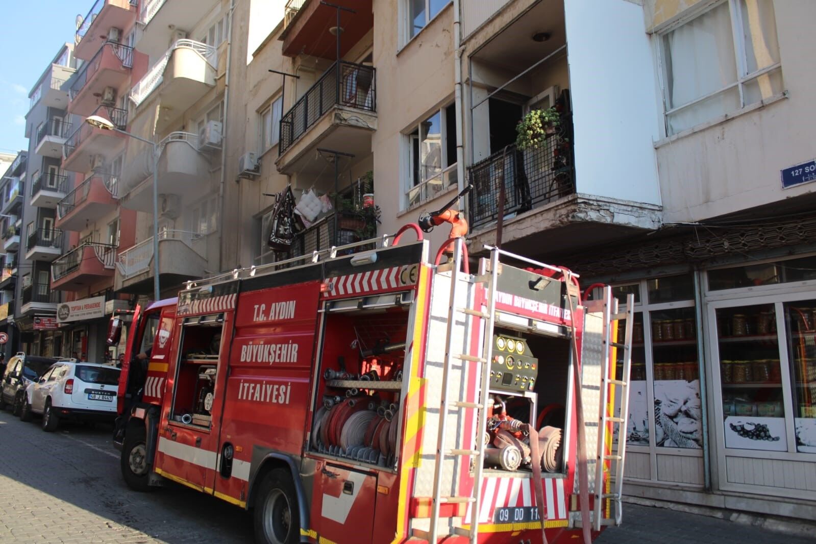 Aydın’da Yangın Çıktı, Ekipler Müdahale Etti (1)